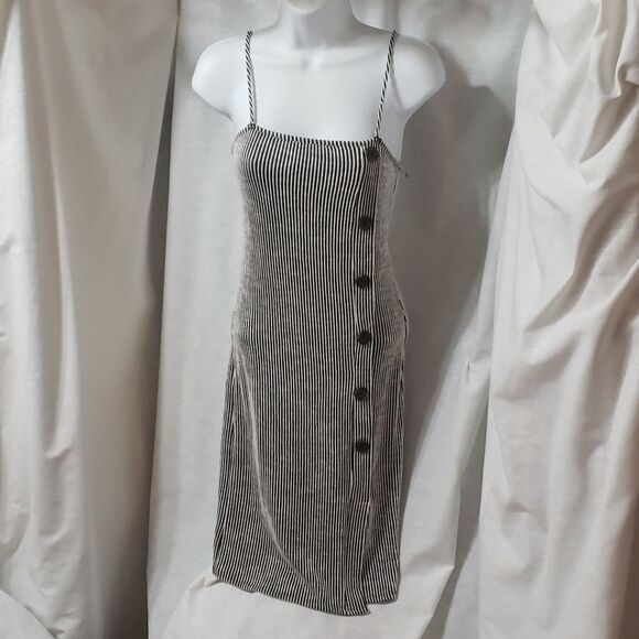 Caution To The Wind. EUC. Black & White Stripes Faux Side Seam & Buttons Size S. - Picture 1 of 12